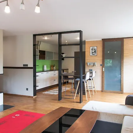 In Seaside Neighbourhood Appartement
