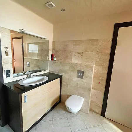 Appartement In Seaside Neighbourhood